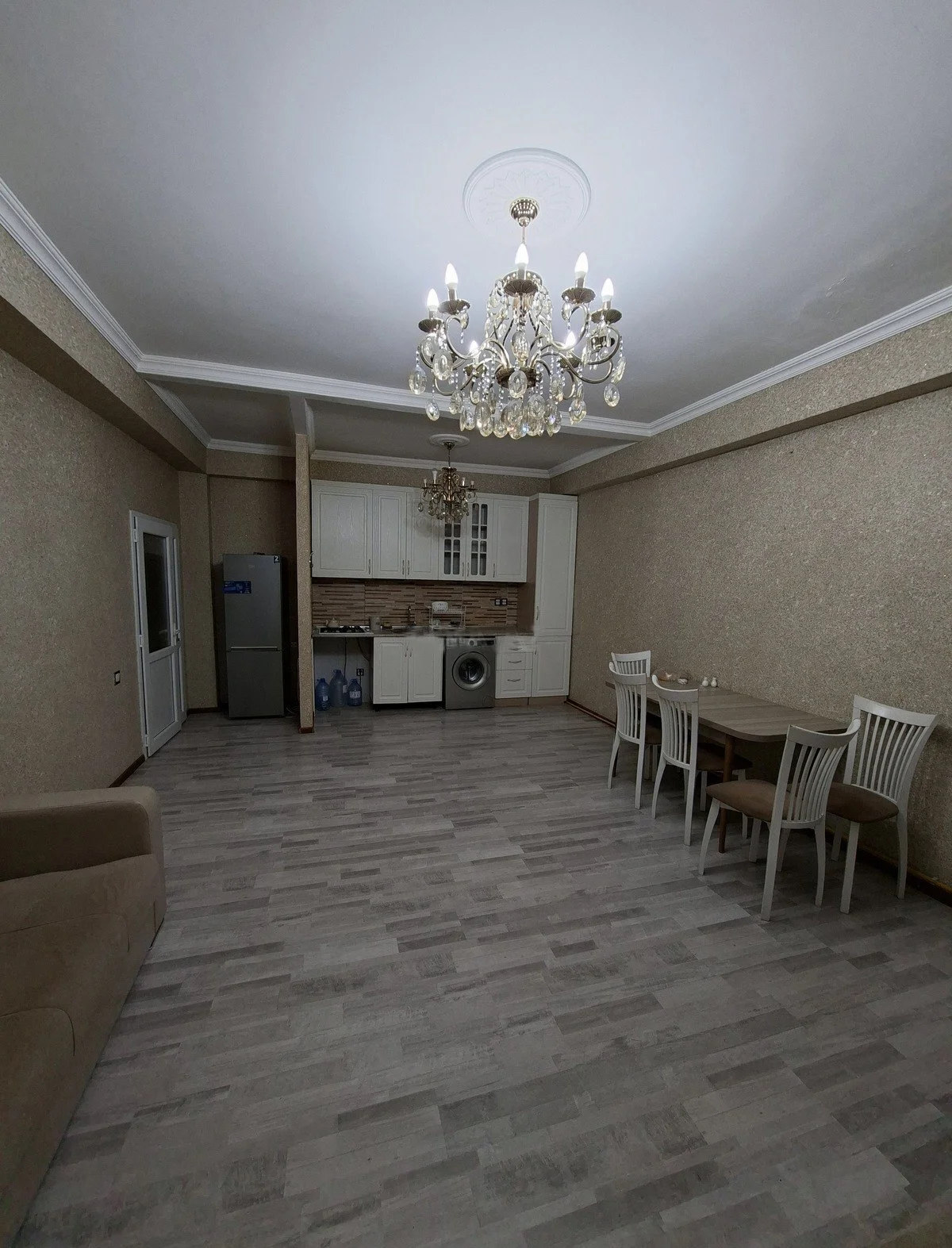 3 otaqlı yeni tikili, İnşaatçılar m.