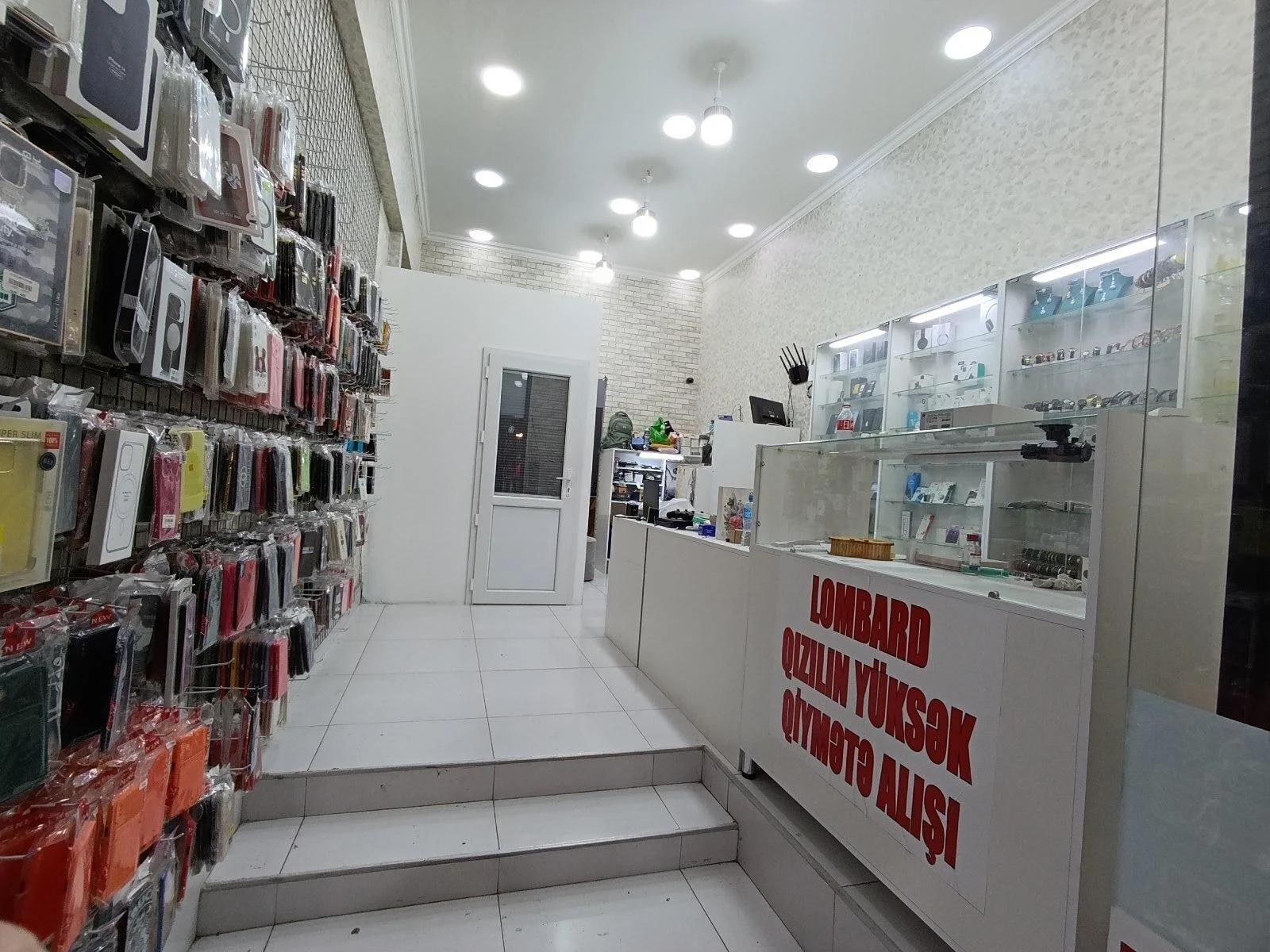 Obyekt icarəyə verilir, Neftçilər m.