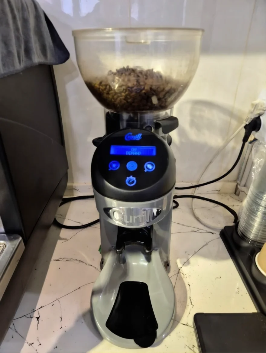 Qəhvə aparatı icarəyə verilir