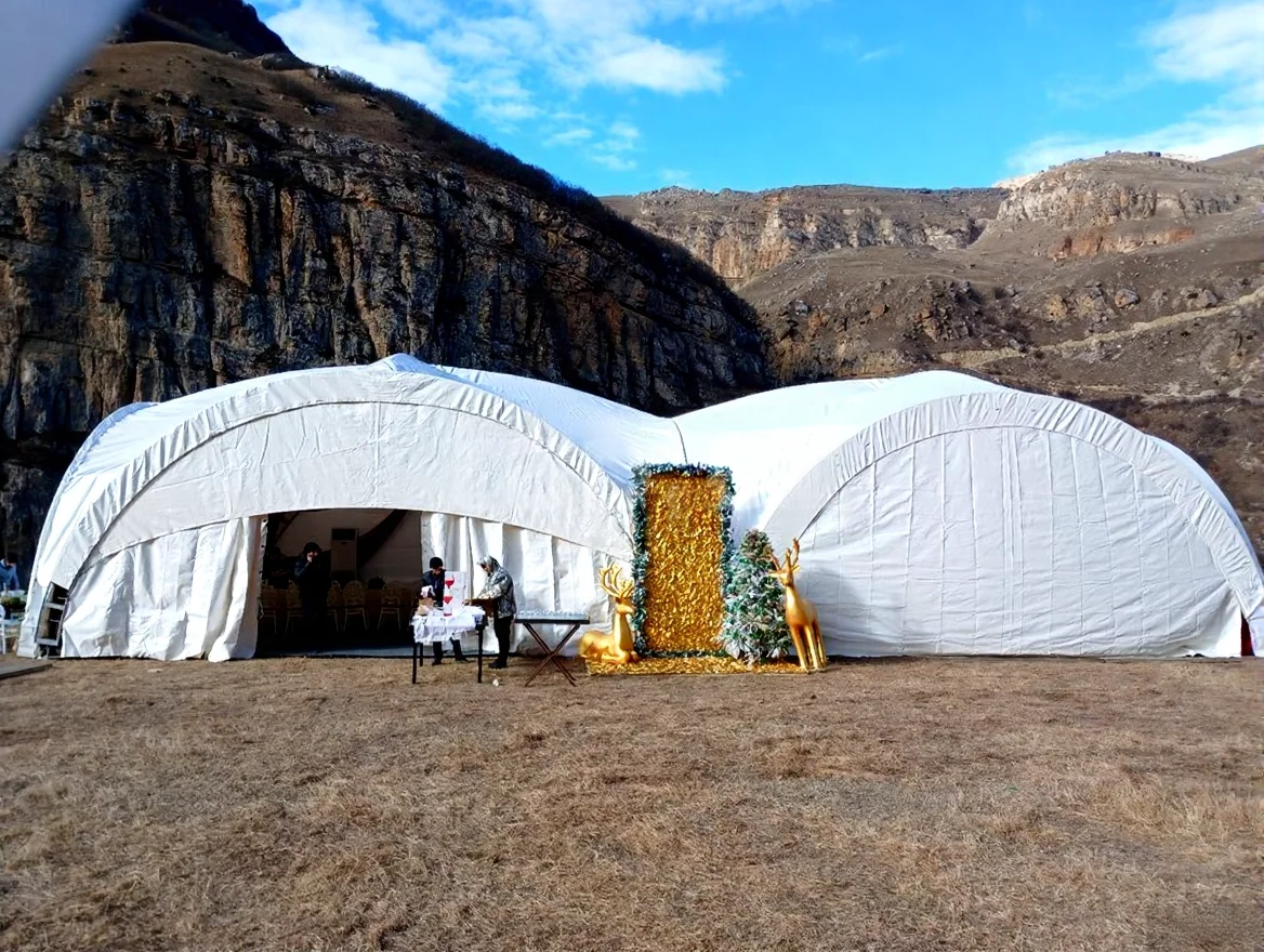 Masa və oturacaqların icarəsi